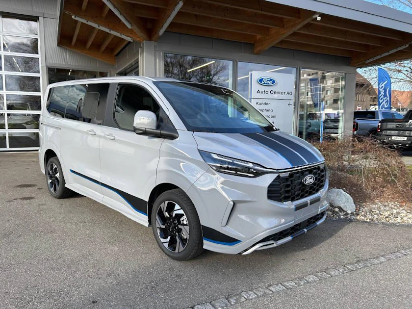 Wunderschone Ford Tourneo Custom 4x4 Bild
