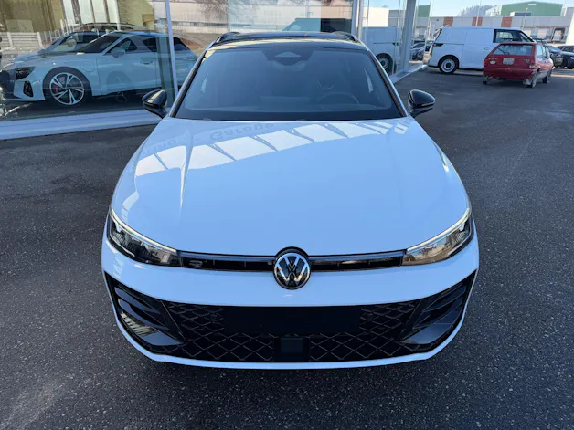 VW Passat Variant 2.0 TSI evo4 R-Line 4 Motion DSG