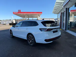 VW Passat Variant 2.0 TSI evo4 R-Line 4 Motion DSG