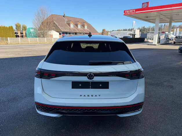 VW Passat Variant 2.0 TSI evo4 R-Line 4 Motion DSG