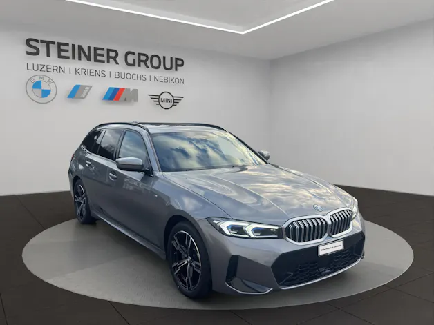 BMW 330e x DriveTouring Steptronic M Sport