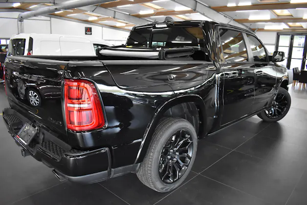 Dodge Ram 1500 Limited Night Edition Hurrican 540 PS