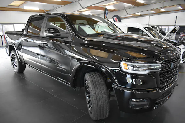 Dodge Ram 1500 Limited Night Edition Hurrican 540 PS