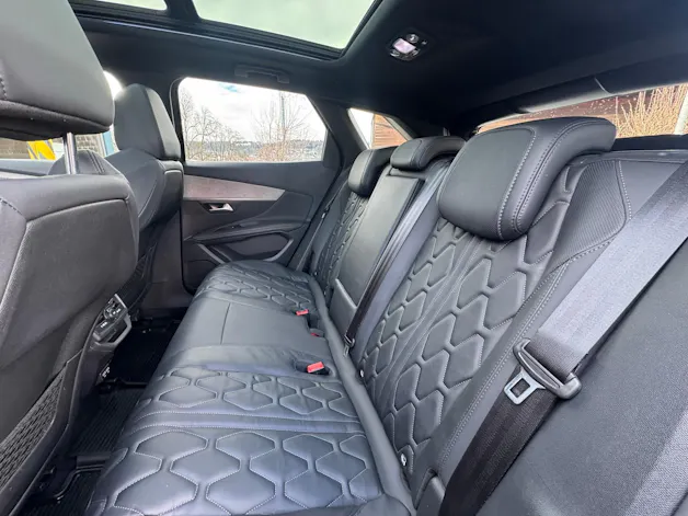 Peugeot 3008 300e Hybrid4 GT EAT8