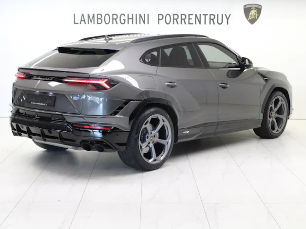 Lamborghini Urus S