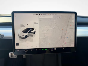 Fahrzeugbild TESLA Model 3 Performance D