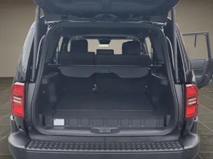 Toyota Land Cruiser 2.8 D 48V Invincible