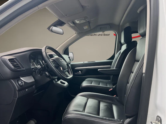 image du véhicule 8 image du véhicule 8