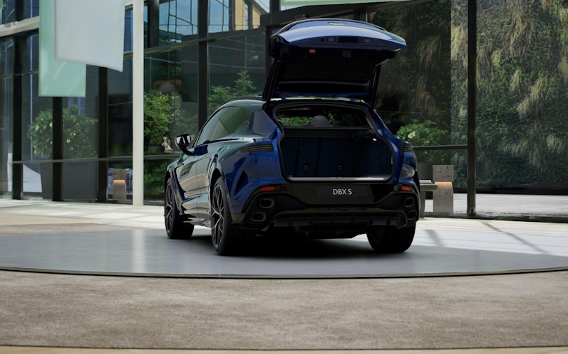 Vehicle image ASTON MARTIN DBX