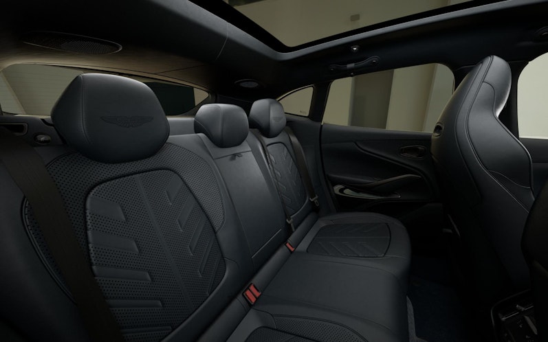 Vehicle image ASTON MARTIN DBX