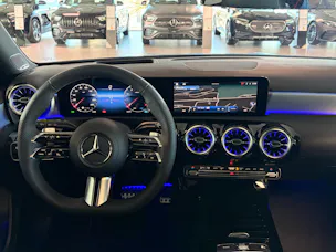 Mercedes-Benz A 220 AMG Line 4m