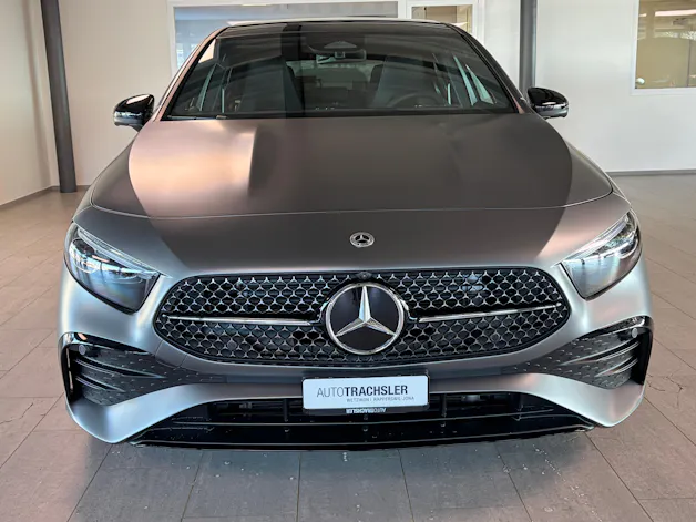 Mercedes-Benz A 220 AMG Line 4m