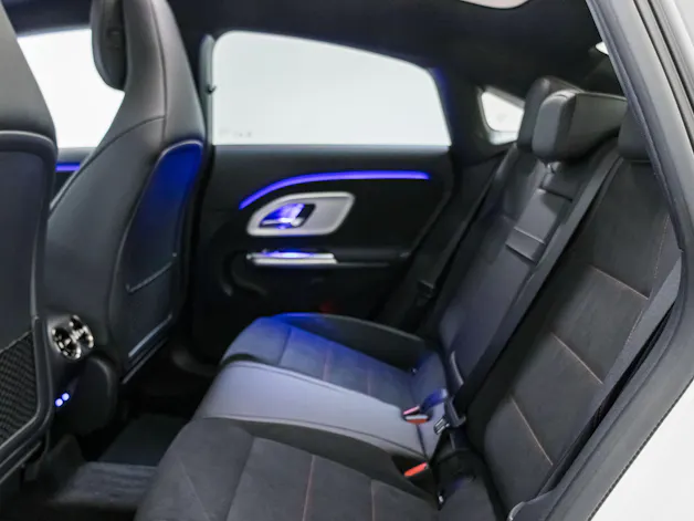 Mercedes-Benz CLA 220 4MATIC