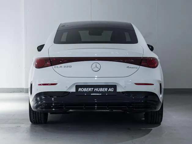 Mercedes-Benz CLA 220 4MATIC