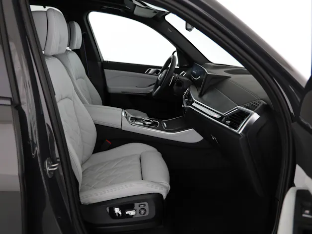 BMW X5 M60i xDrive