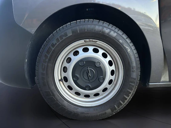 image du véhicule 6 image du véhicule 6