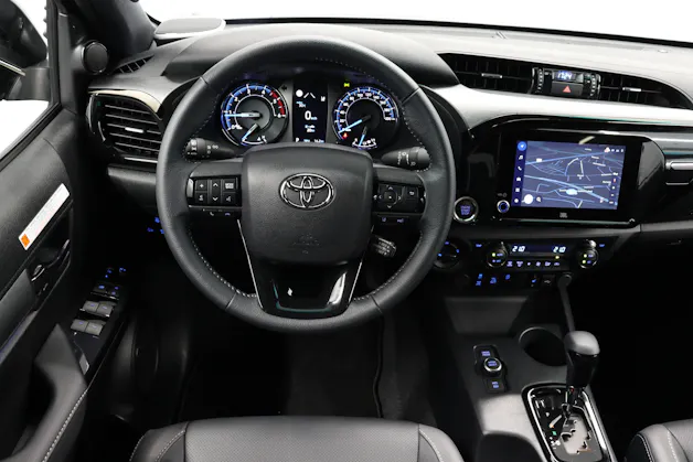 Toyota Hilux Double Cab.-Pick-up 2.8 D-4D MHEV 204 Invincible