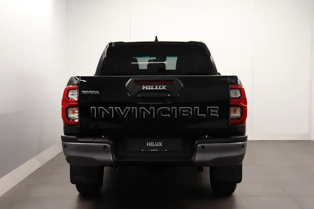 Toyota Hilux Double Cab.-Pick-up 2.8 D-4D MHEV 204 Invincible