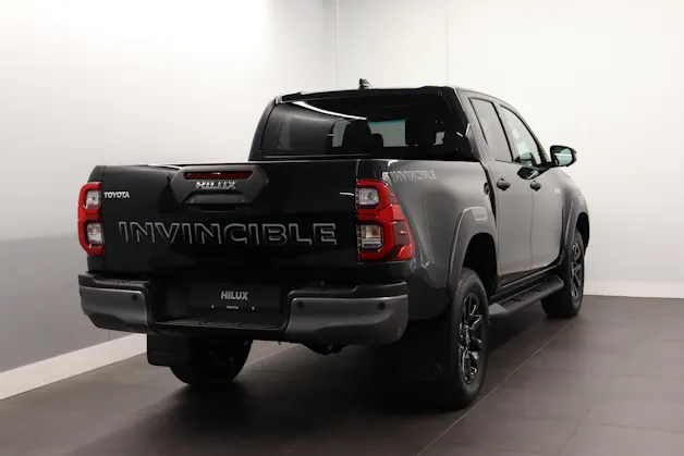 Toyota Hilux Double Cab.-Pick-up 2.8 D-4D MHEV 204 Invincible