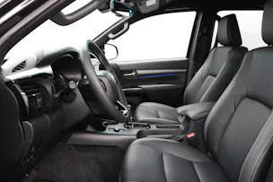 Toyota Hilux Double Cab.-Pick-up 2.8 D-4D MHEV 204 Invincible