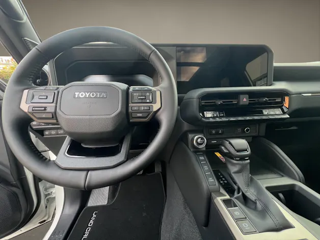 Toyota Land Cruiser 2.8 D 48V Invincible