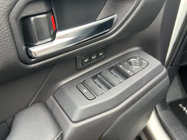 Toyota Land Cruiser 2.8 D 48V Invincible