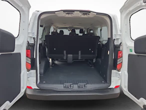 https://vehicle.imgix.net/4176494/46ae92ce-41c0-4f83-a3f1-c4b5ccbceb3f.jpg
