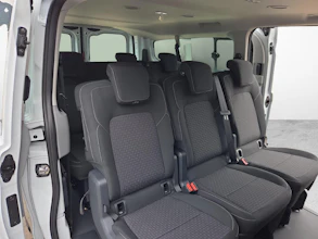 https://vehicle.imgix.net/4176494/5be48256-f9de-46fb-82b1-78a8ade3be5f.jpg
