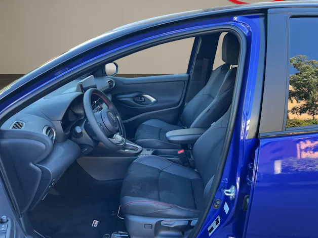 Toyota Yaris 1.5 VVT-i HSD GR Sport 130