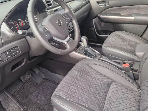 Suzuki Vitara 1.4 T Sakura Top Hybrid 4x4