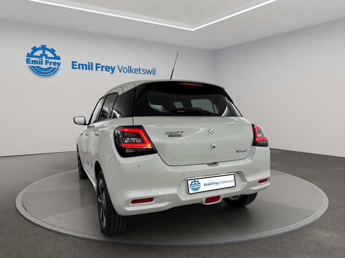 Vehicle image SUZUKI SWIFT