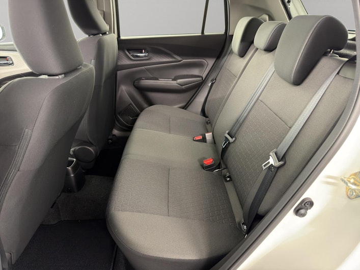 Vehicle image SUZUKI SWIFT