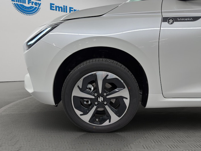 Vehicle image SUZUKI SWIFT