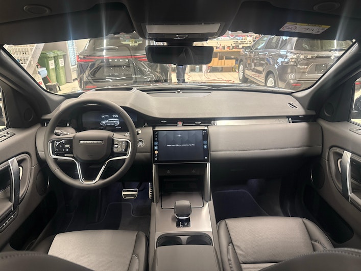 Vehicle image LAND ROVER DISCOVERY SPORT