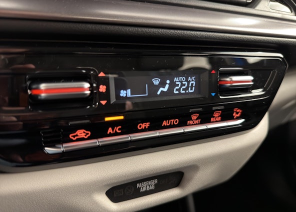 Vehicle image 10 Vehicle image 10