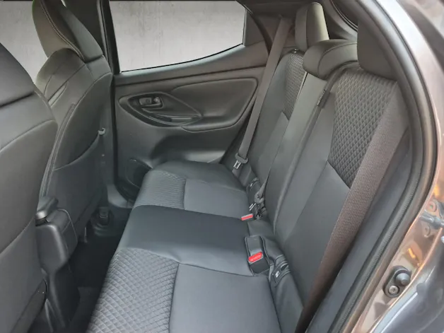 Toyota Yaris 1.5 VVT-i HSD Premium