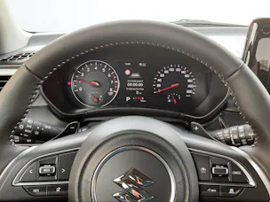 Suzuki Swift 1.2 Sakura Top Hybrid