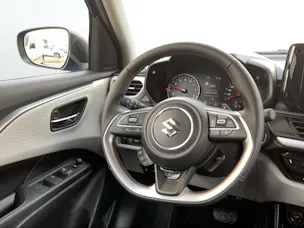 Suzuki Swift 1.2 Sakura Top Hybrid