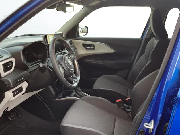 Suzuki Swift 1.2 Sakura Top Hybrid