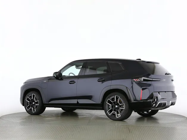 BMW XM 50e Plug-in Hybrid