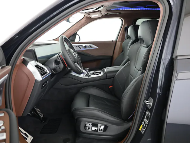 BMW XM 50e Plug-in Hybrid