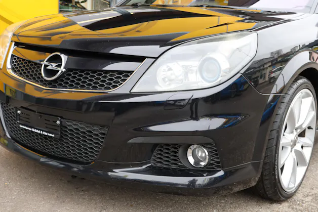 Opel Vectra 2.8 V6 Turbo OPC