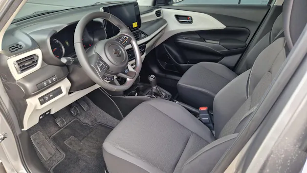 Suzuki Swift 1.2 Sakura Hybrid 4x4