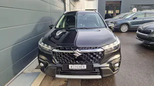 Suzuki S-Cross 1.4 T Sakura Hybrid 4x4