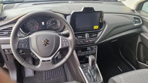Suzuki S-Cross 1.4 T Sakura Hybrid 4x4