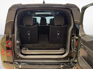 Land Rover Defender 130 3.0 D I6 350 X-Dynamic HSE