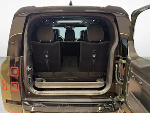 Land Rover Defender 130 3.0 D I6 350 X-Dynamic HSE