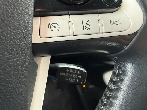 Toyota Prius 1.8 VVTi HSD Sol Premium