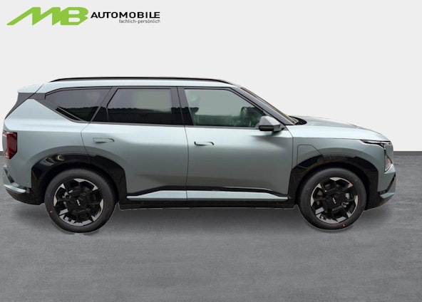 Vehicle image 3 Vehicle image 3