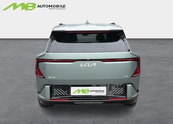 Vehicle image 4 Vehicle image 4